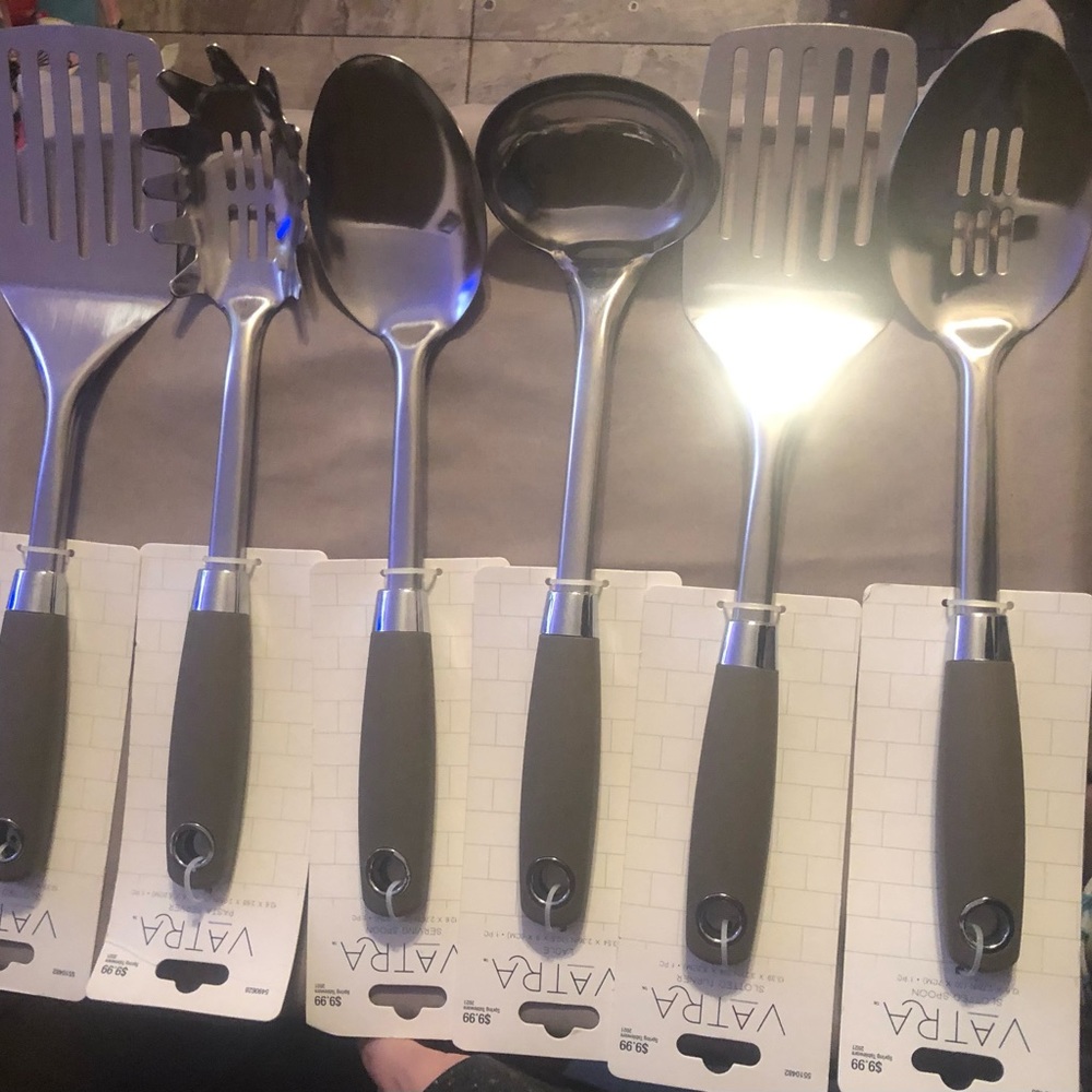 Set of 6 Cooking Utensils, Spatula, Spoon, Ladle, Slotted Spoon etc.. - Picture 1 of 5